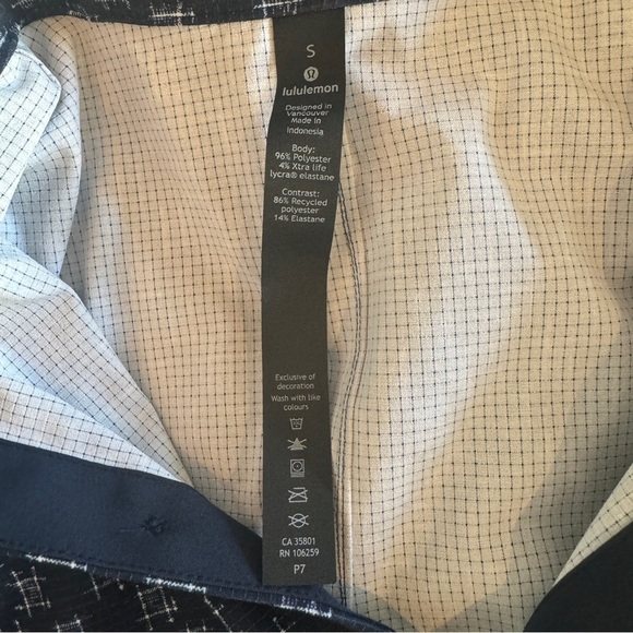 Lululemon Airing Easy Short Sleeve Buttondown IKat Check White True Navy Size S - Picture 13 of 15